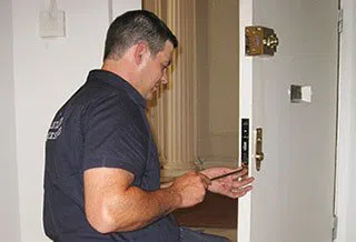 Safe Key Locksmith Service Powell, OH 614-547-6340 - locksmith-6